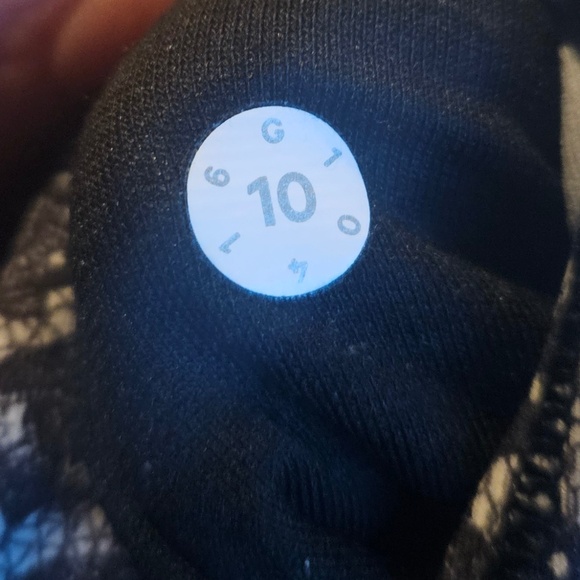 Lululemon Leggings Womens 10 White Black Cinder Lace Wunder Under Pant Hi-Rise - Picture 8 of 8